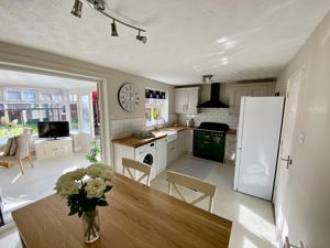 Dining Kitchen- click for photo gallery
